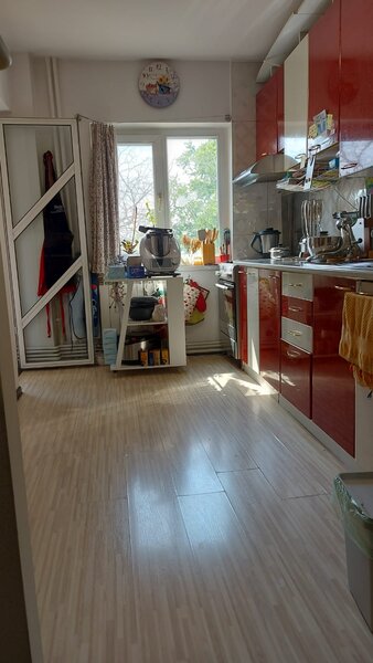 Drumul Sarii 3 camere cu centrala proprie